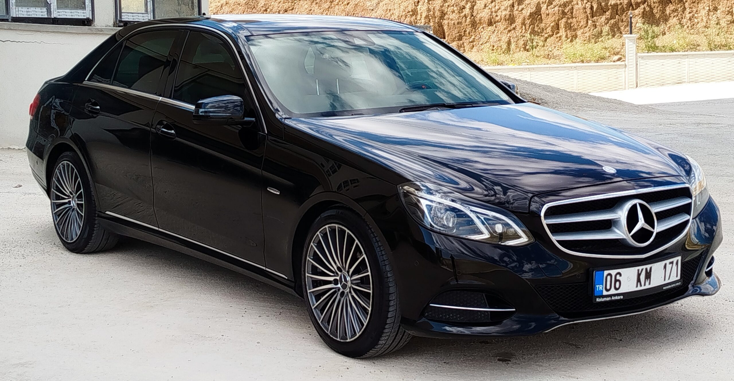 
								AYDIN GALERİ MERCEDES E 180 EDİTİON E full									