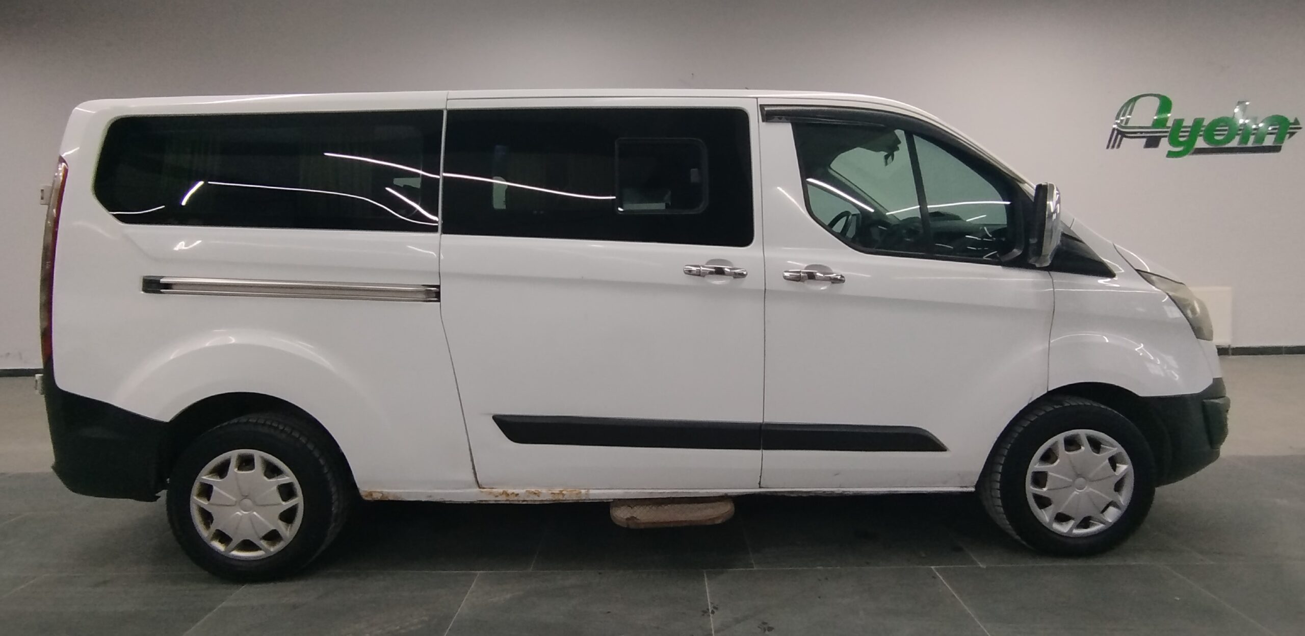 
								AYDIN OTOMOTİVDEN FORD CUSTOM 11+1 MİNİBUS full									