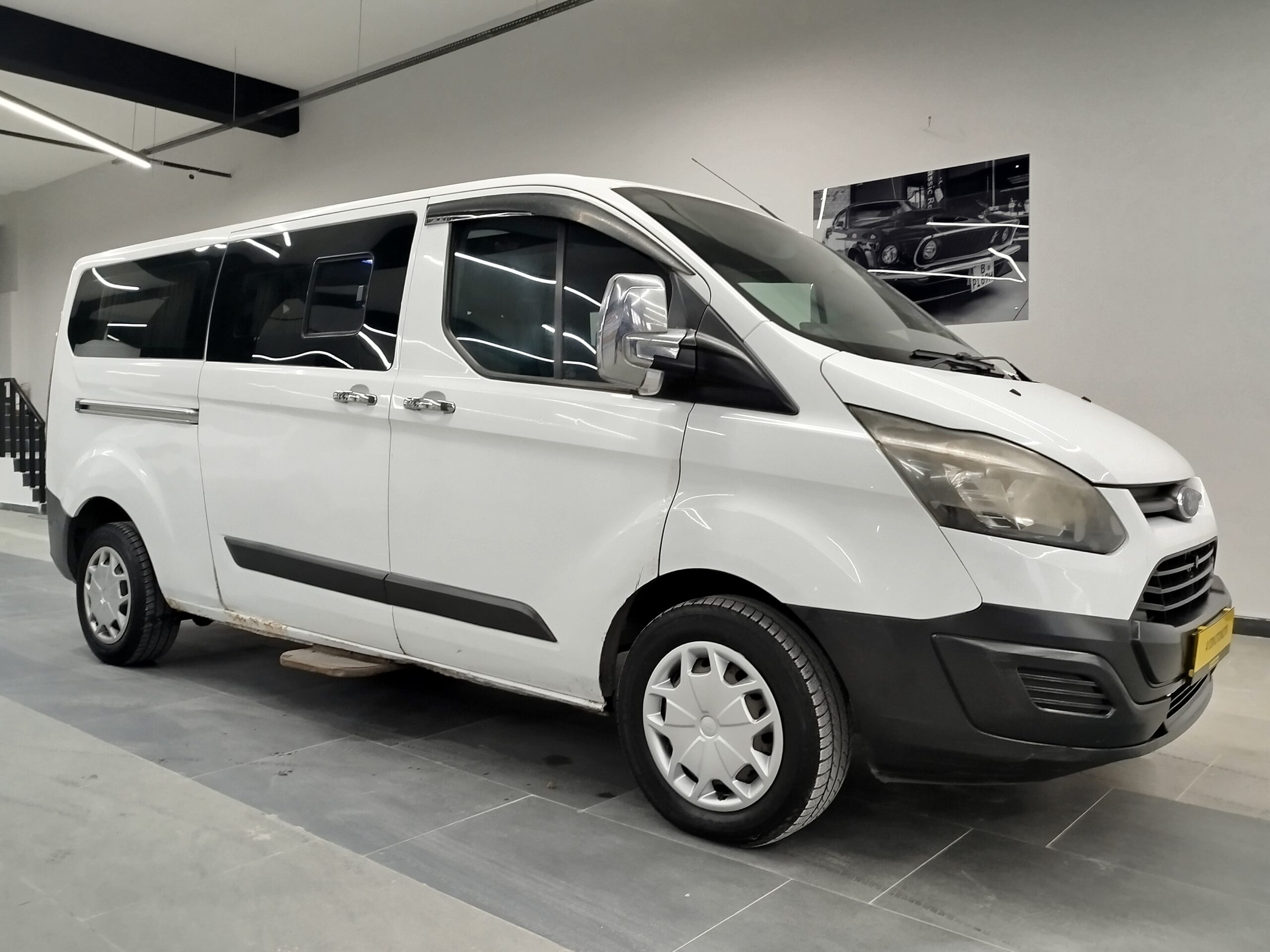 
								AYDIN OTOMOTİVDEN FORD CUSTOM 11+1 MİNİBUS full									